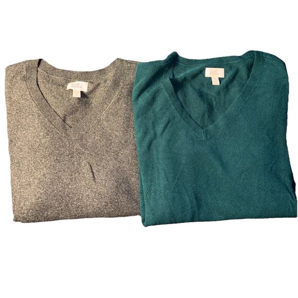 Lot Of 2 Croft & Barrow 2X V Neck Ribbed Soft Sweater Gray & Green - Picture 1 of 9